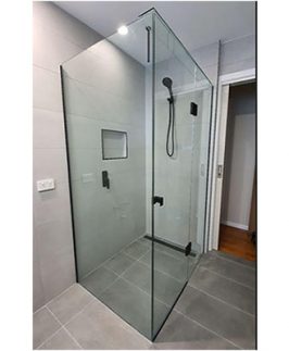 Customized Frameless Pivot Door Shower Screen With Matte Black Fitting